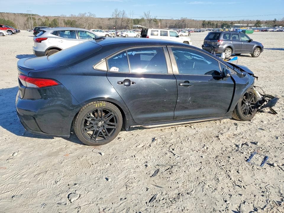 2021 TOYOTA COROLLA SE 3