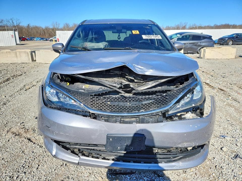 2018 CHRYSLER PACIFICA LX 5