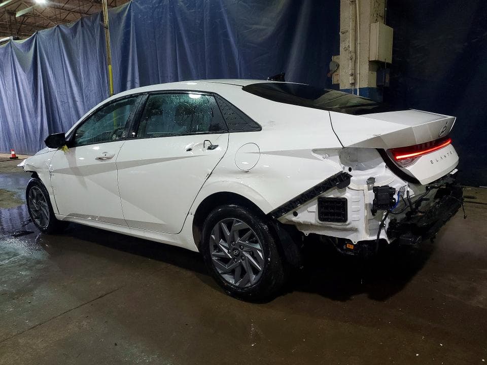 2026 HYUNDAI ELANTRA 2