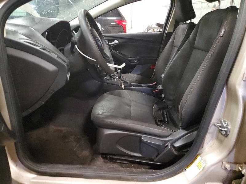 2017 FORD FOCUS SE 7