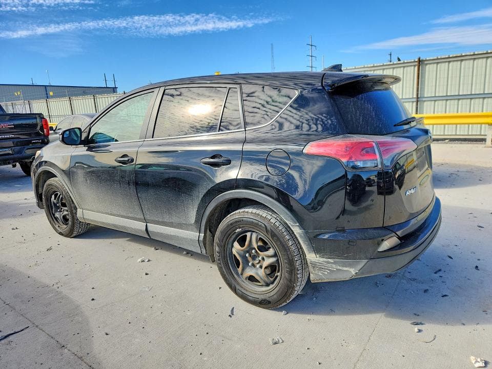 2018 TOYOTA RAV4 LE 2