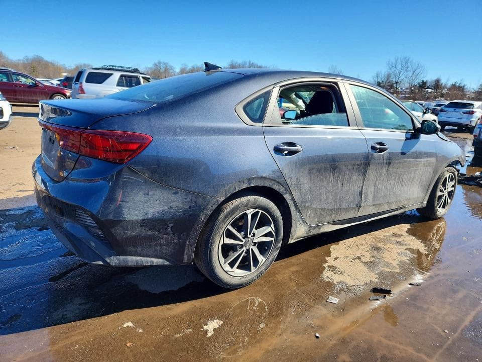 2023 KIA FORTE LXS 3
