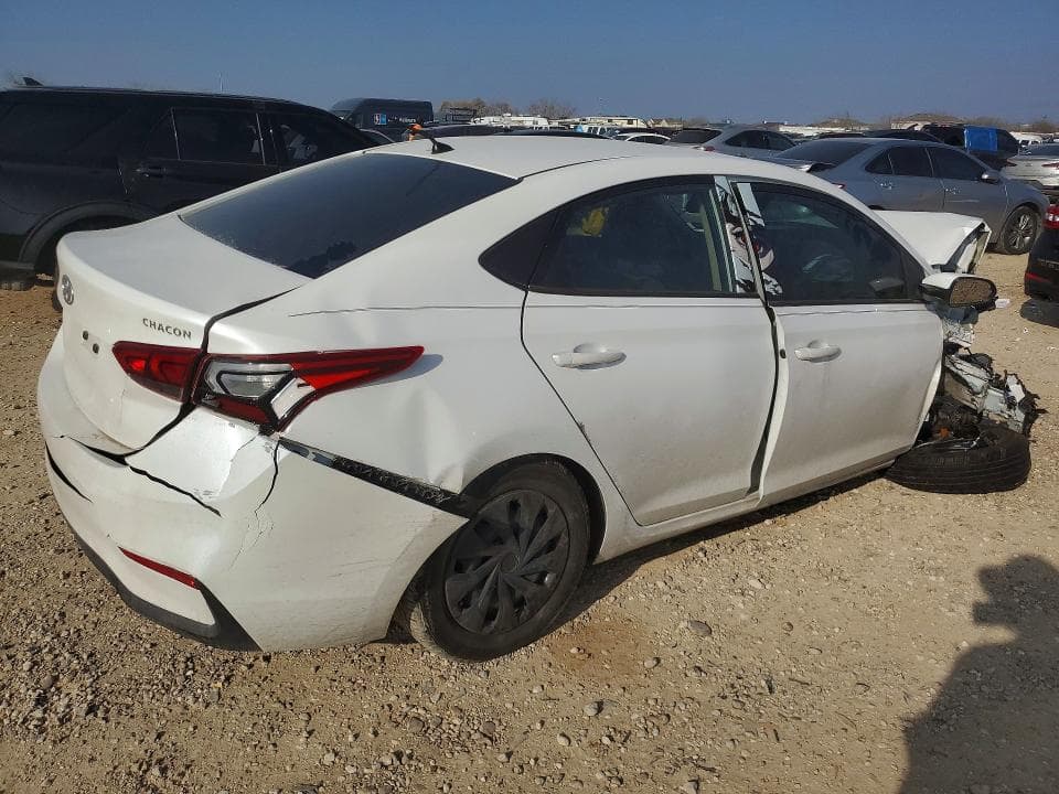 2021 HYUNDAI ACCENT SE 3