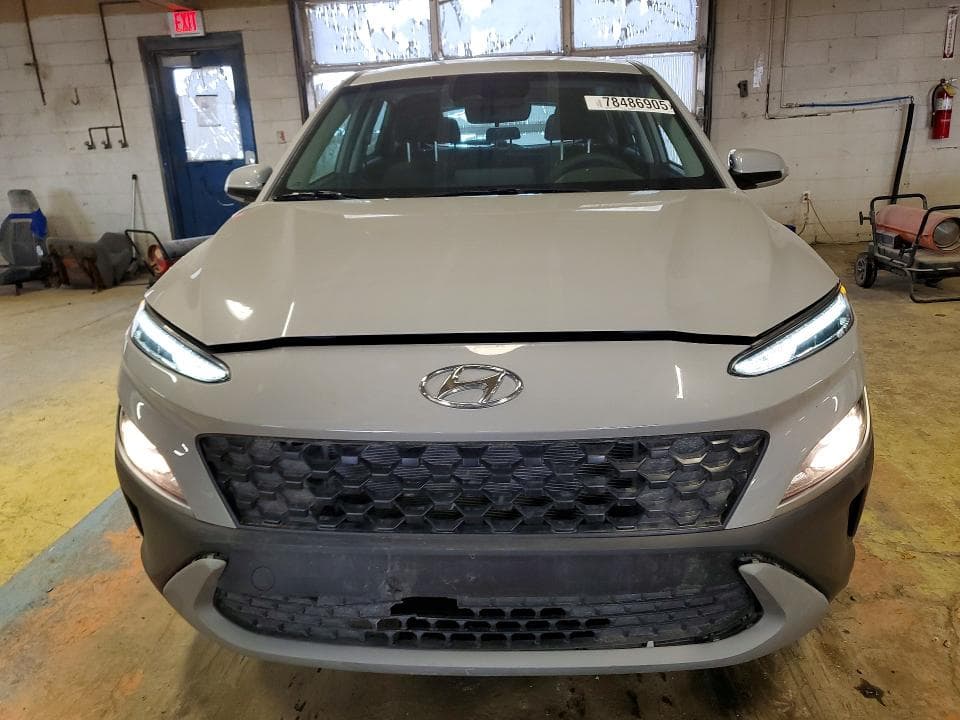 2023 HYUNDAI KONA SE 5