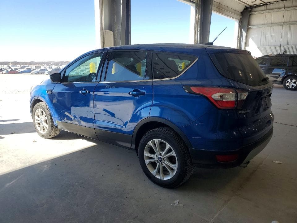 2017 FORD ESCAPE SE 2
