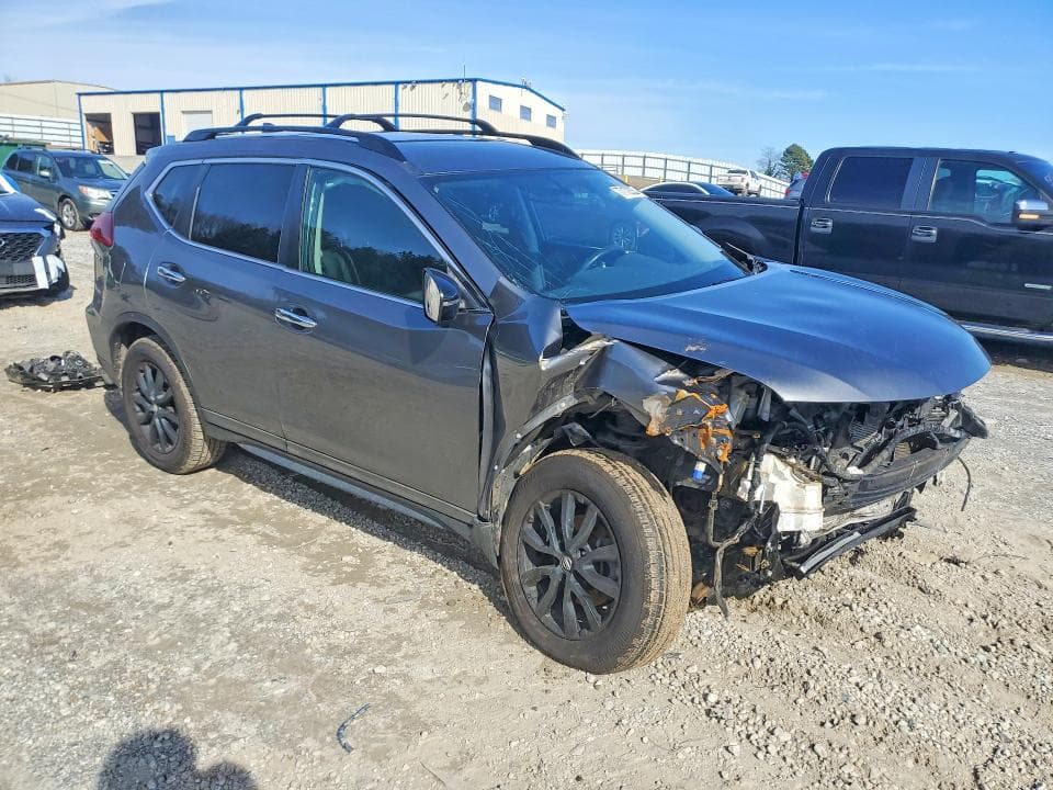 2018 NISSAN ROGUE S 4