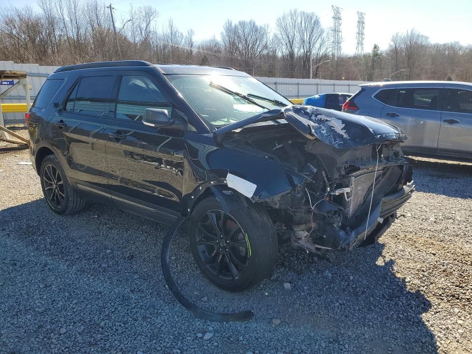 2019 FORD EXPLORER XLT 4