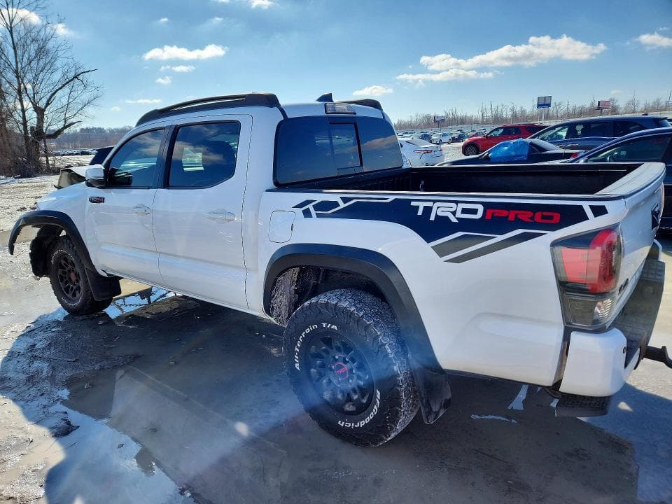 2017 TOYOTA TACOMA DOUBLE CAB 2