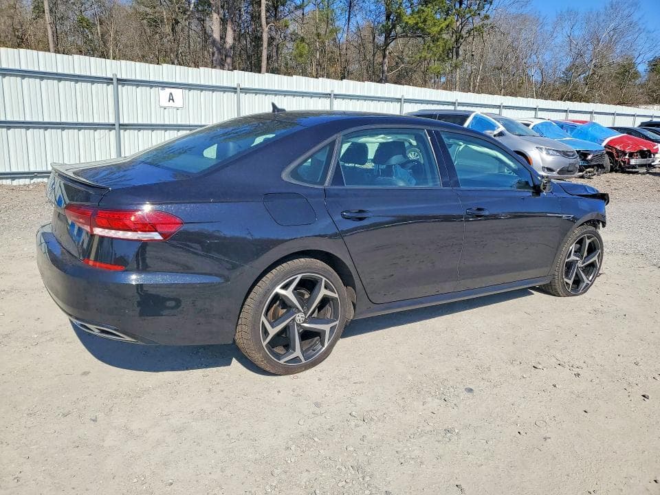 2021 VOLKSWAGEN PASSAT R-LINE 3