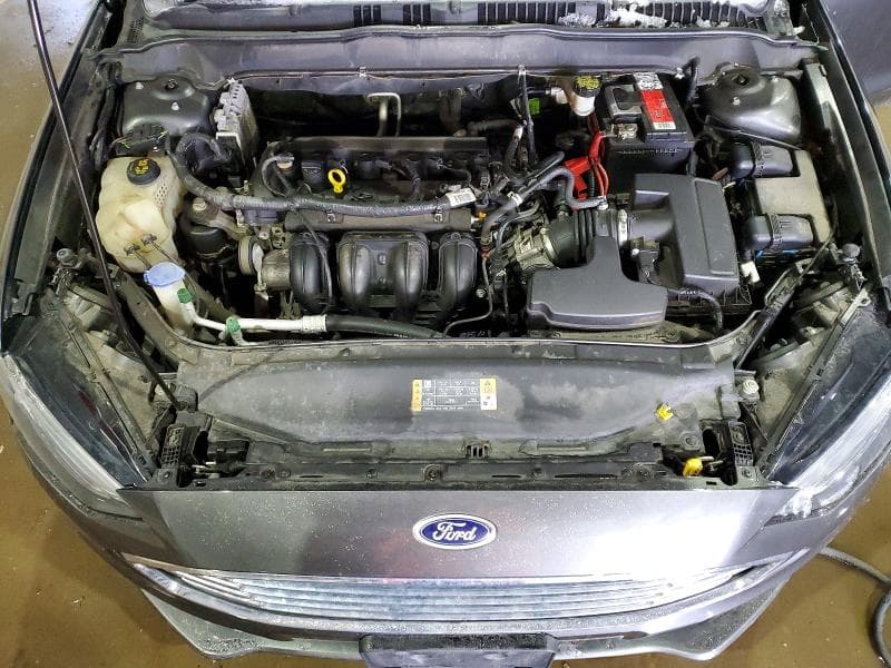 2017 FORD FUSION SE 11