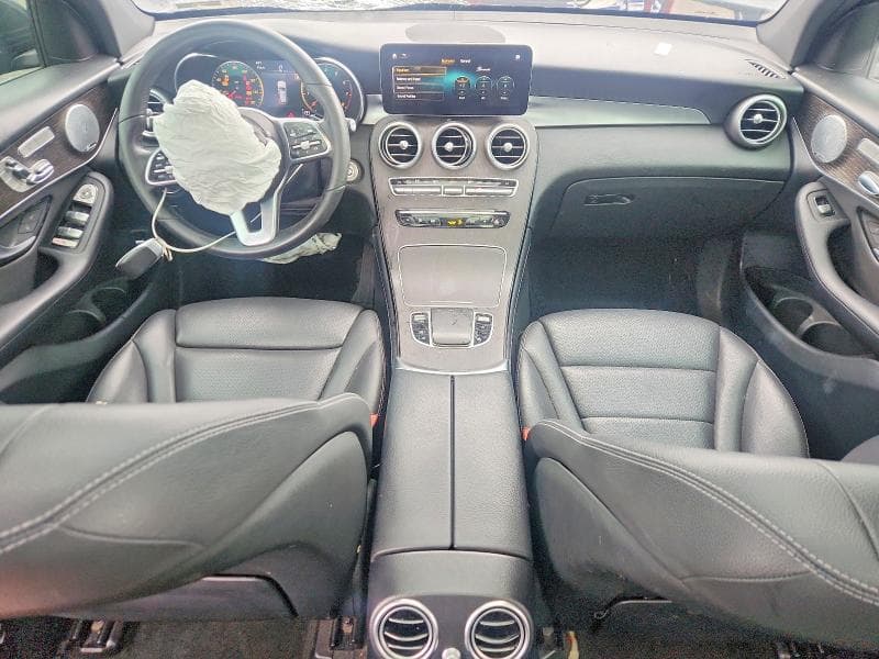 2020 MERCEDES-BENZ GLC 300 8