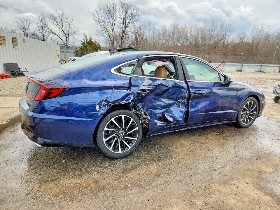 2021 HYUNDAI SONATA LIMITED 3