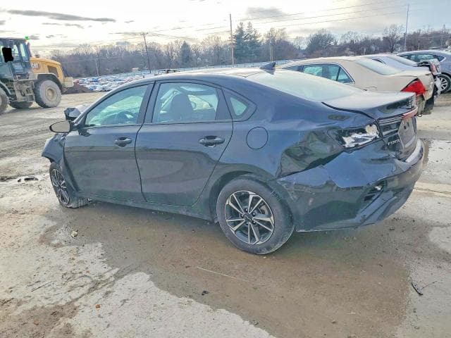 2024 KIA FORTE LXS 2