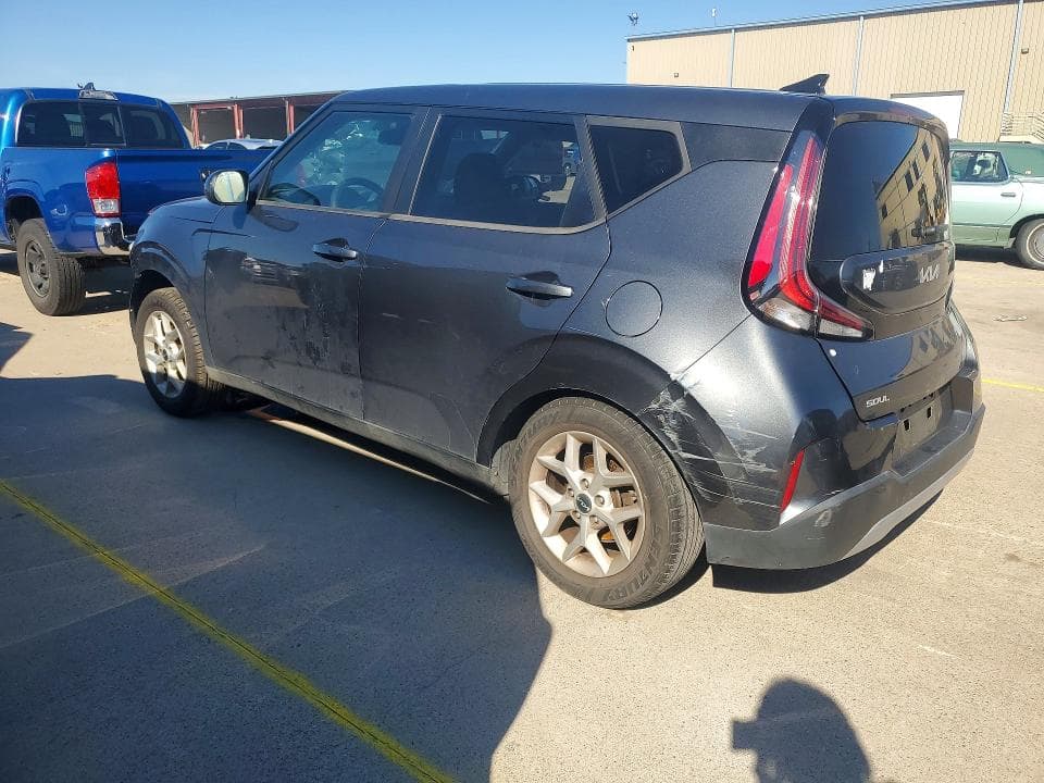 2023 KIA SOUL LX 2