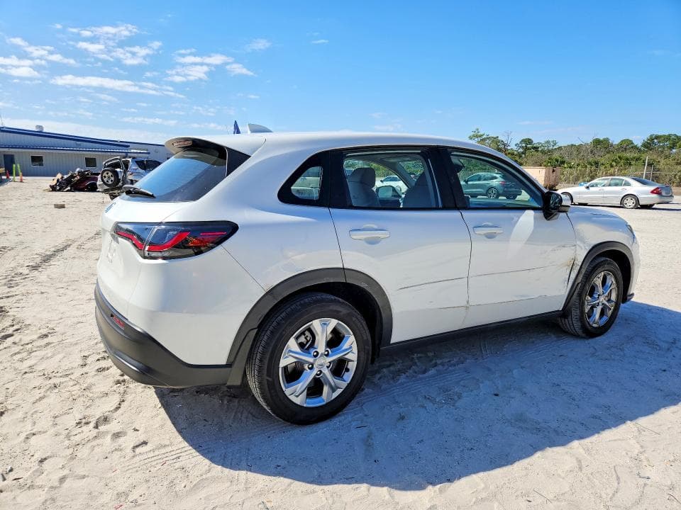 2025 HONDA HR-V LX 3