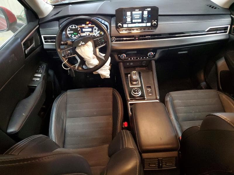 2024 MITSUBISHI OUTLANDER SE 8