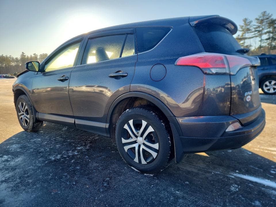 2018 TOYOTA RAV4 LE 2