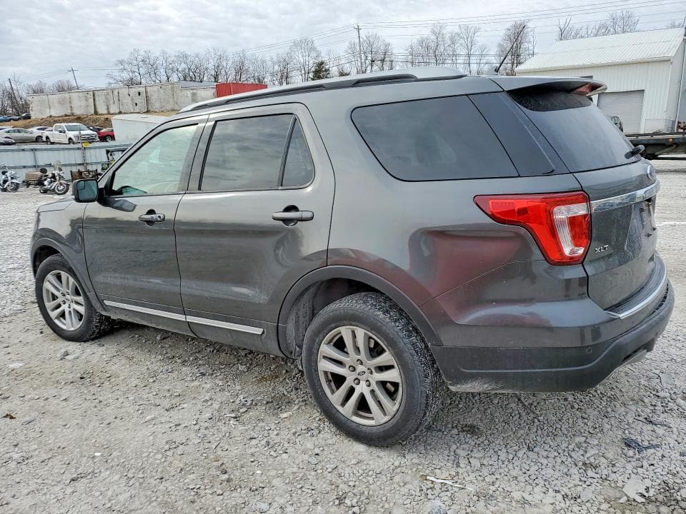 2018 FORD EXPLORER XLT 2