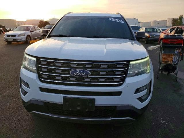 2017 FORD EXPLORER XLT 5