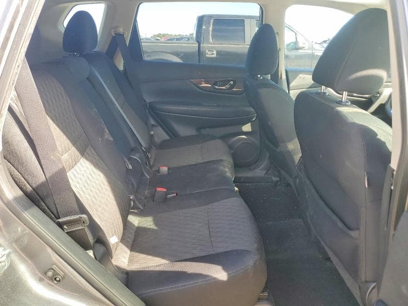 2018 NISSAN ROGUE S 11