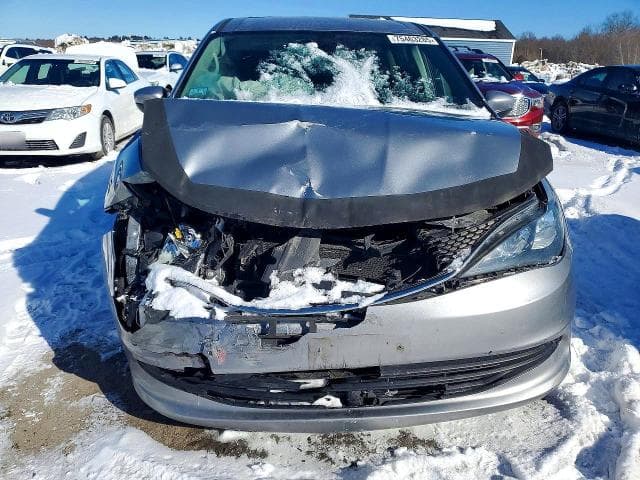2017 CHRYSLER PACIFICA TOURING 5