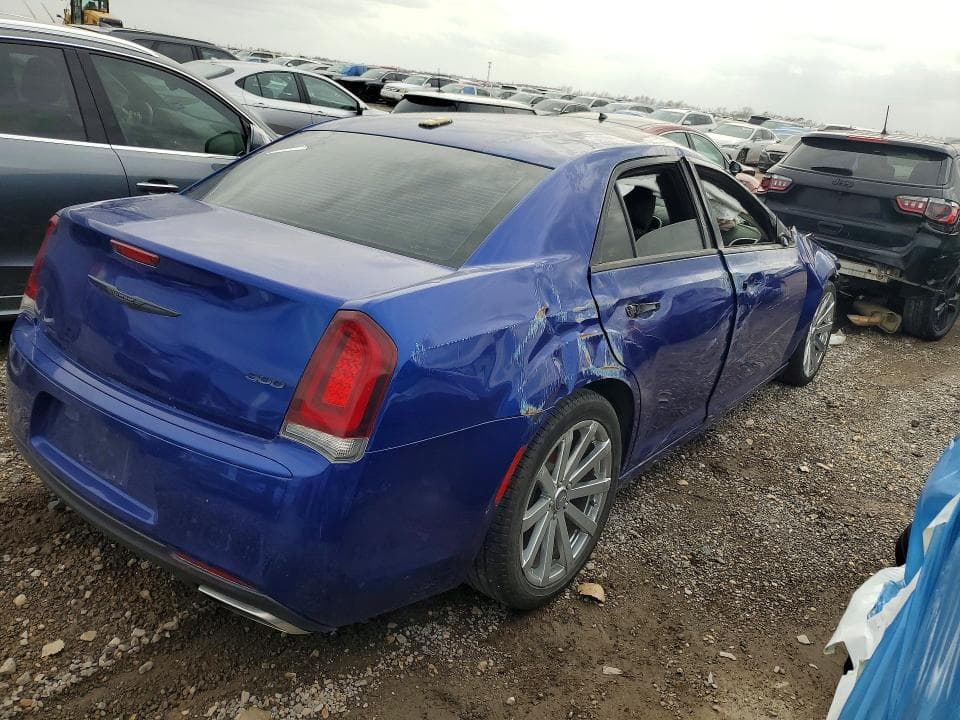 2020 CHRYSLER 300 TOURING 3