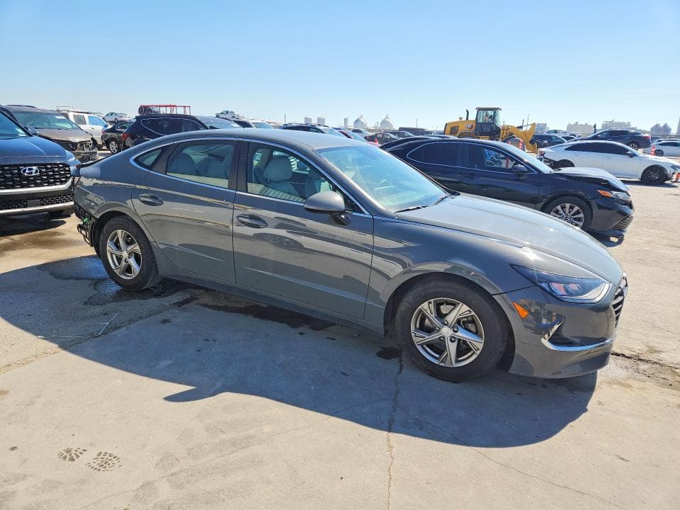 2020 HYUNDAI SONATA SE 4