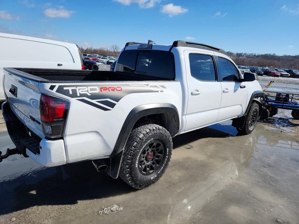 2017 TOYOTA TACOMA DOUBLE CAB 3