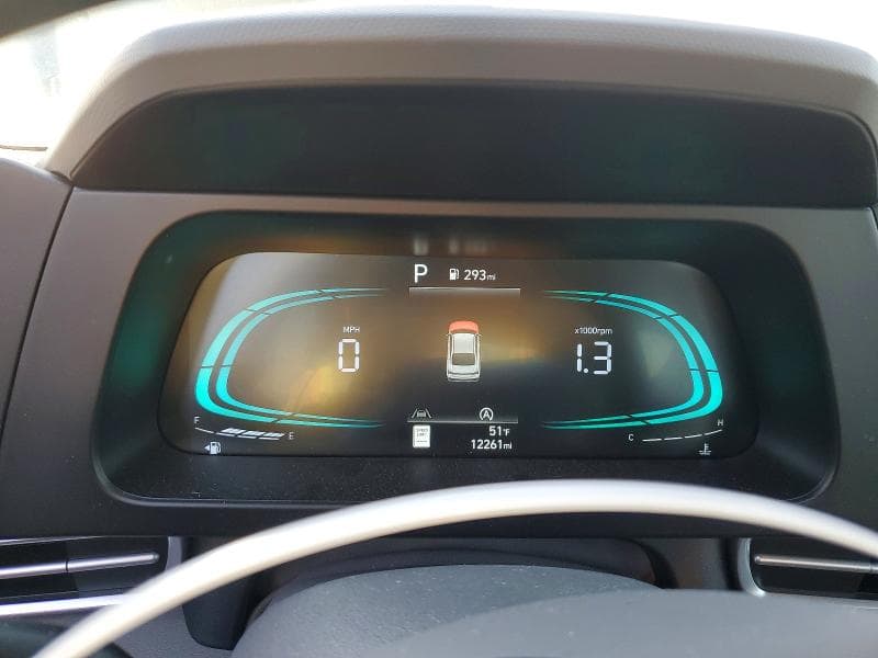 2024 HYUNDAI ELANTRA SE 9