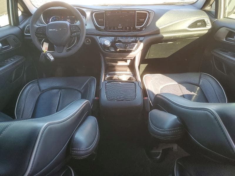 2022 CHRYSLER PACIFICA HYBRID LIMITED 8
