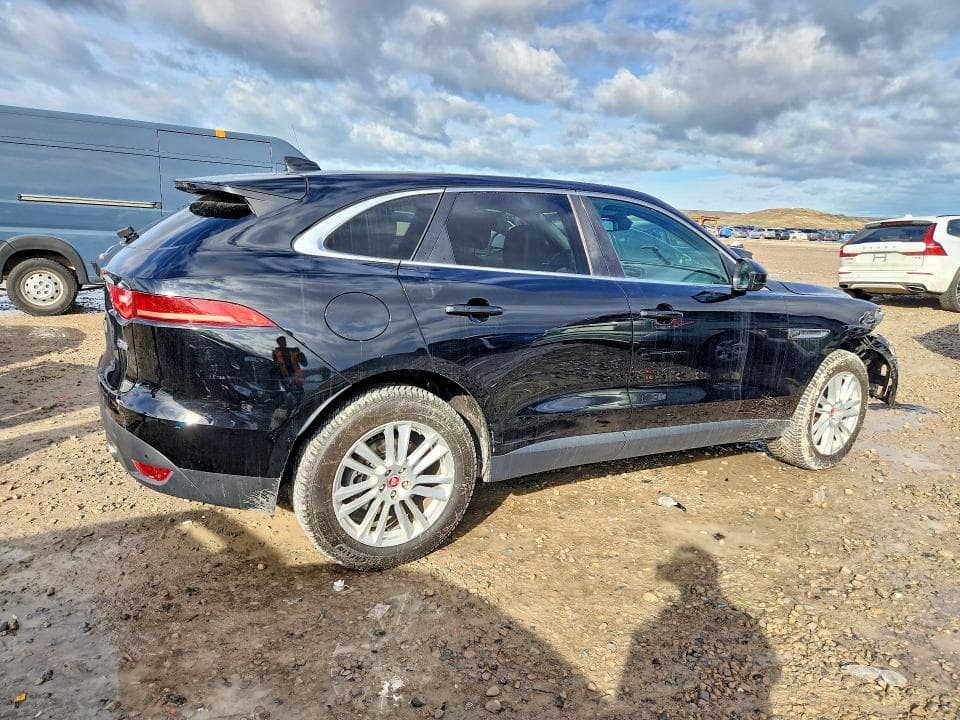 2017 JAGUAR F-PACE PRESTIGE 3