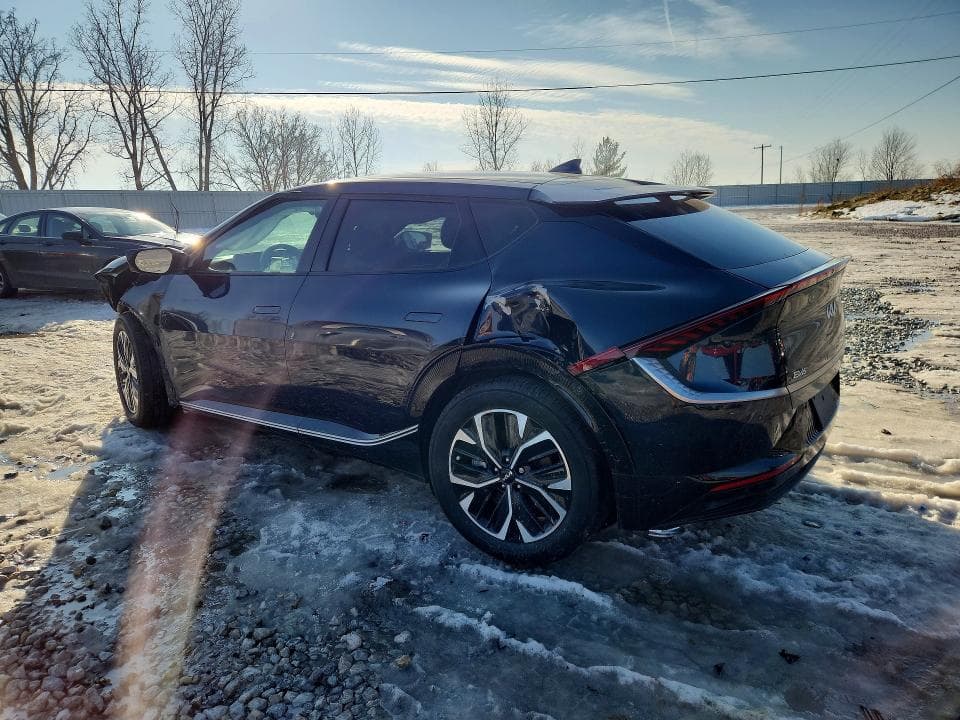 2022 KIA EV6 LIGHT 2