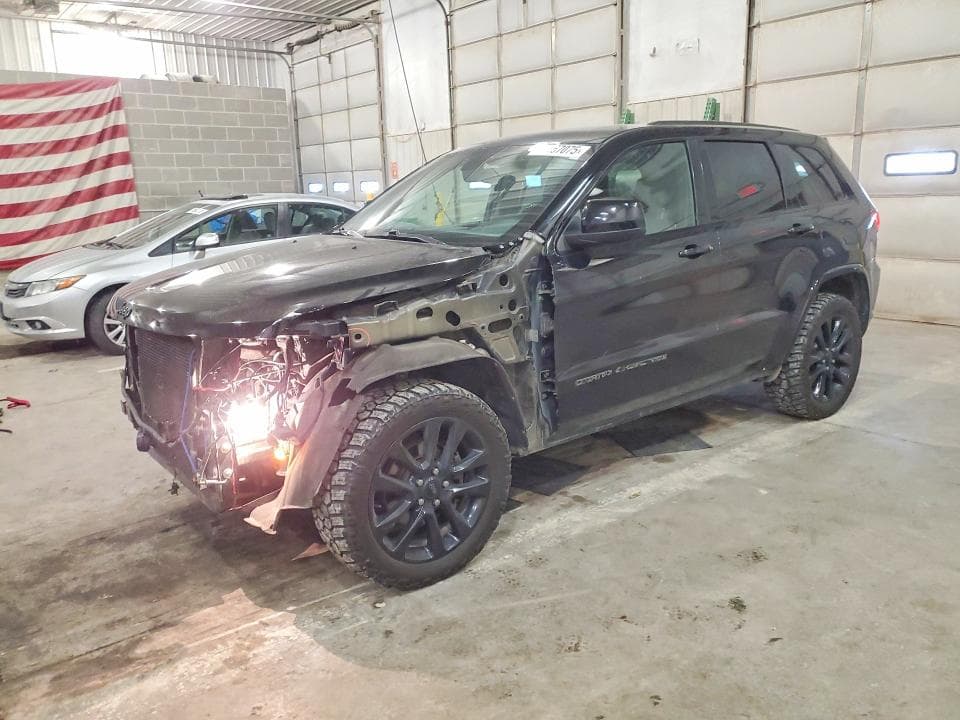 2017 JEEP GRAND CHEROKEE LAREDO - 1