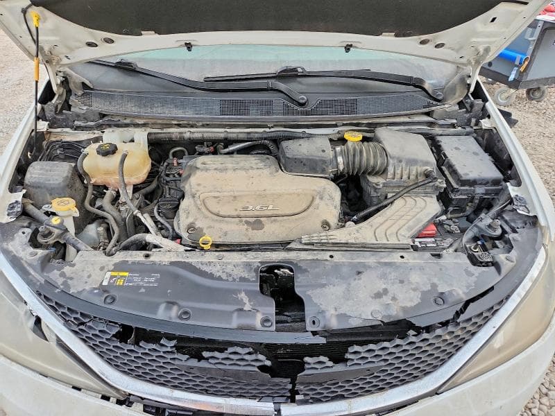 2018 CHRYSLER PACIFICA TOURING L 12