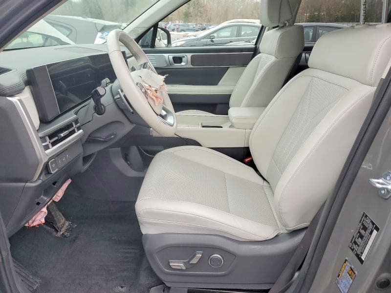 2025 HYUNDAI SANTA FE 7