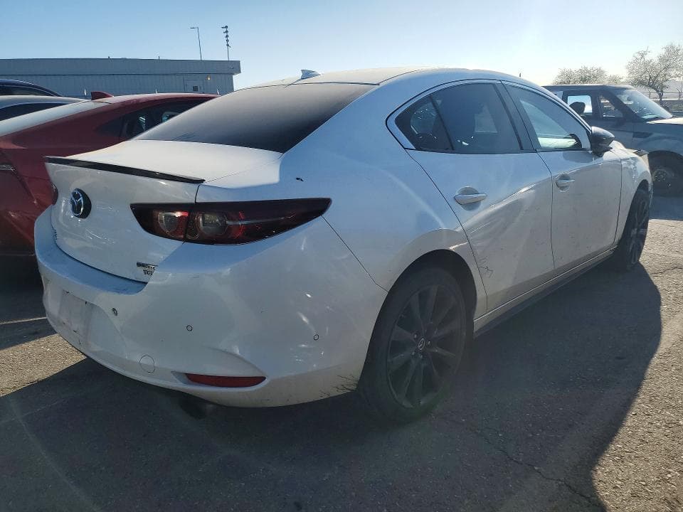 2021 MAZDA 3 PREMIUM PLUS 3