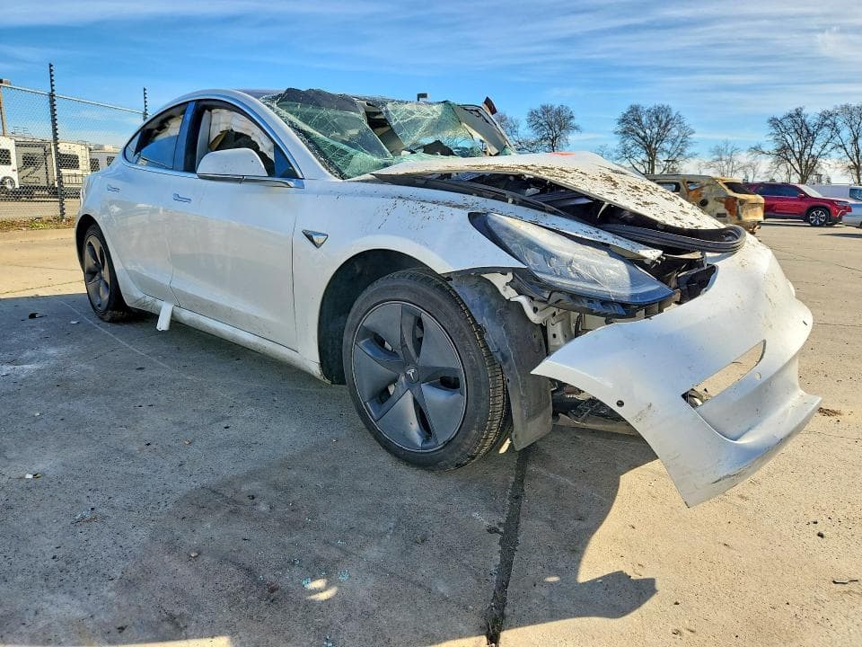 2019 TESLA MODEL 3 4