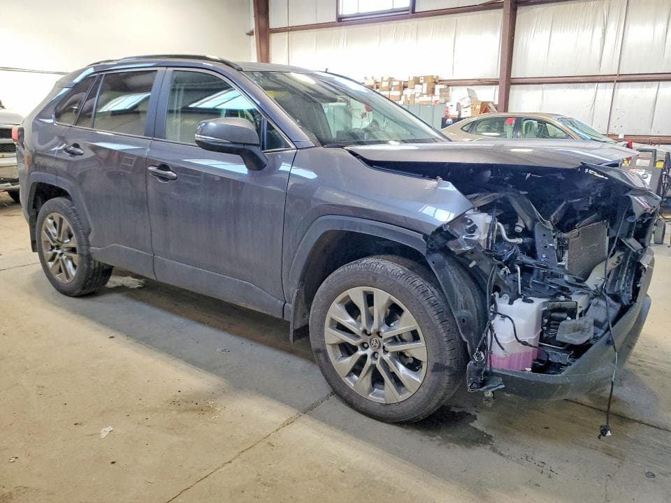 2025 TOYOTA RAV4 XLE 4