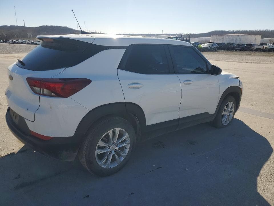 2023 CHEVROLET TRAILBLAZER LS 3