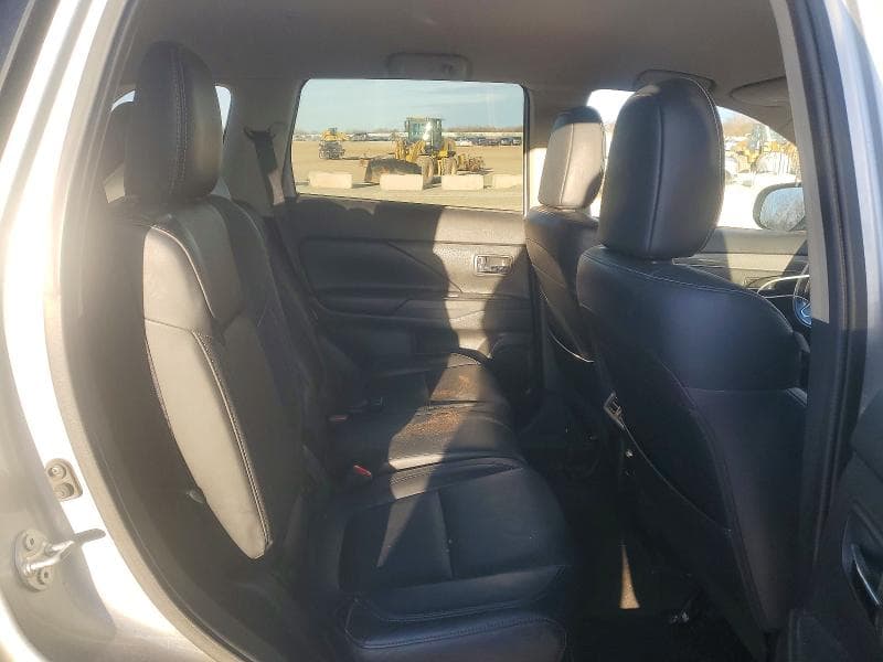 2020 MITSUBISHI OUTLANDER 11