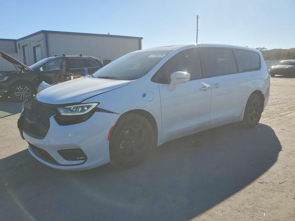 2022 CHRYSLER PACIFICA HYBRID LIMITED - 1