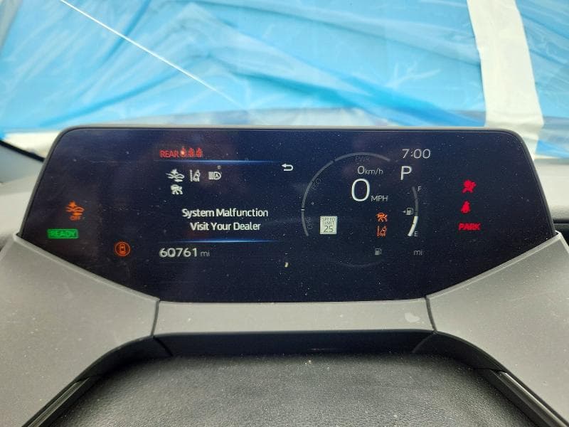 2024 TOYOTA PRIUS XLE 9