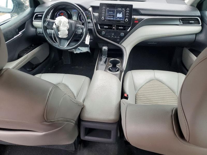 2021 TOYOTA CAMRY SE 8