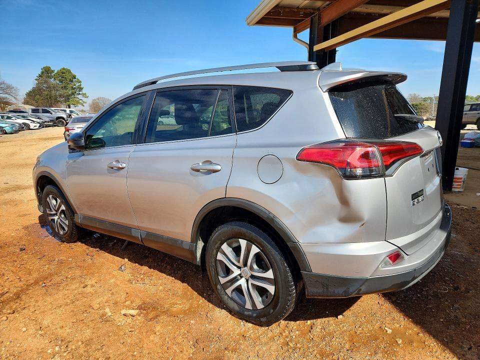 2017 TOYOTA RAV4 LE 2