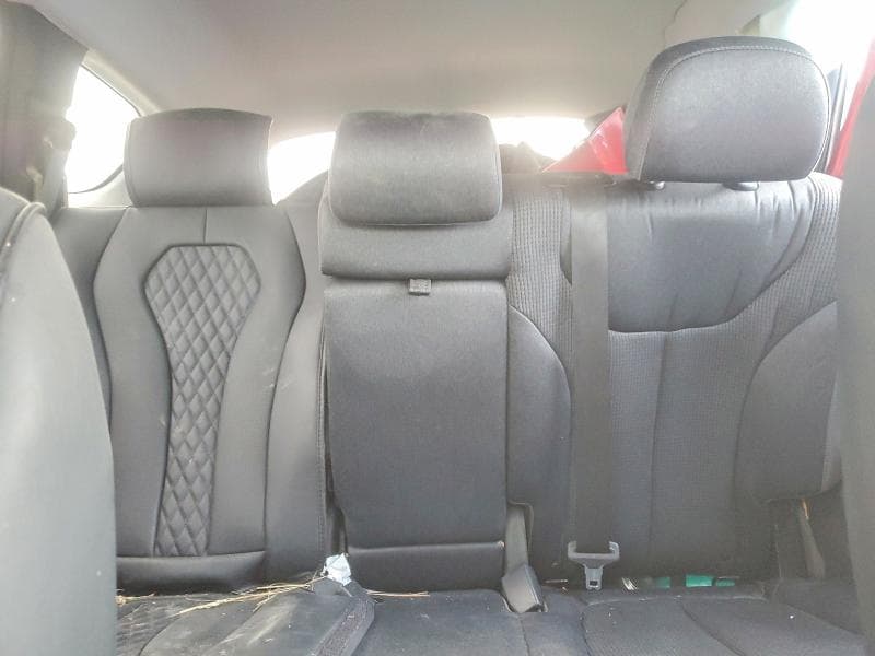 2019 HYUNDAI SANTA FE SE 10