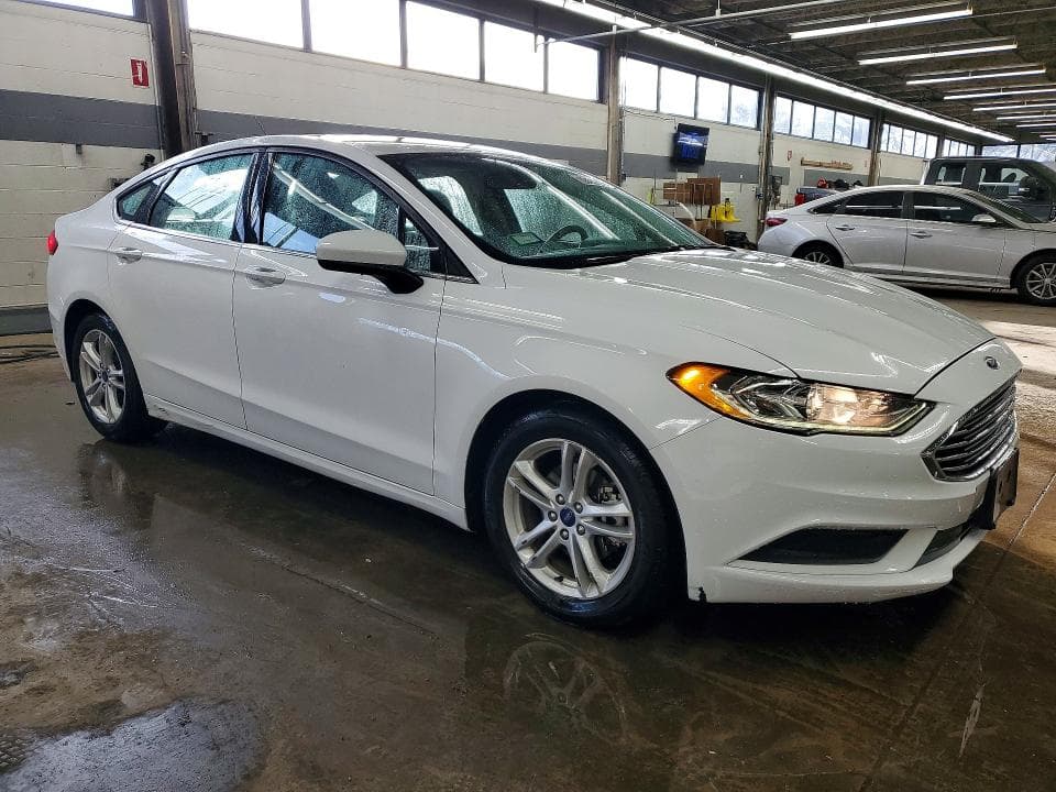 2018 FORD FUSION SE 4