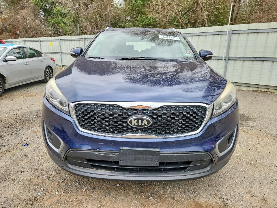 2017 KIA SORENTO LX V6 5
