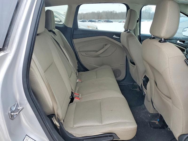2018 FORD ESCAPE SE 11