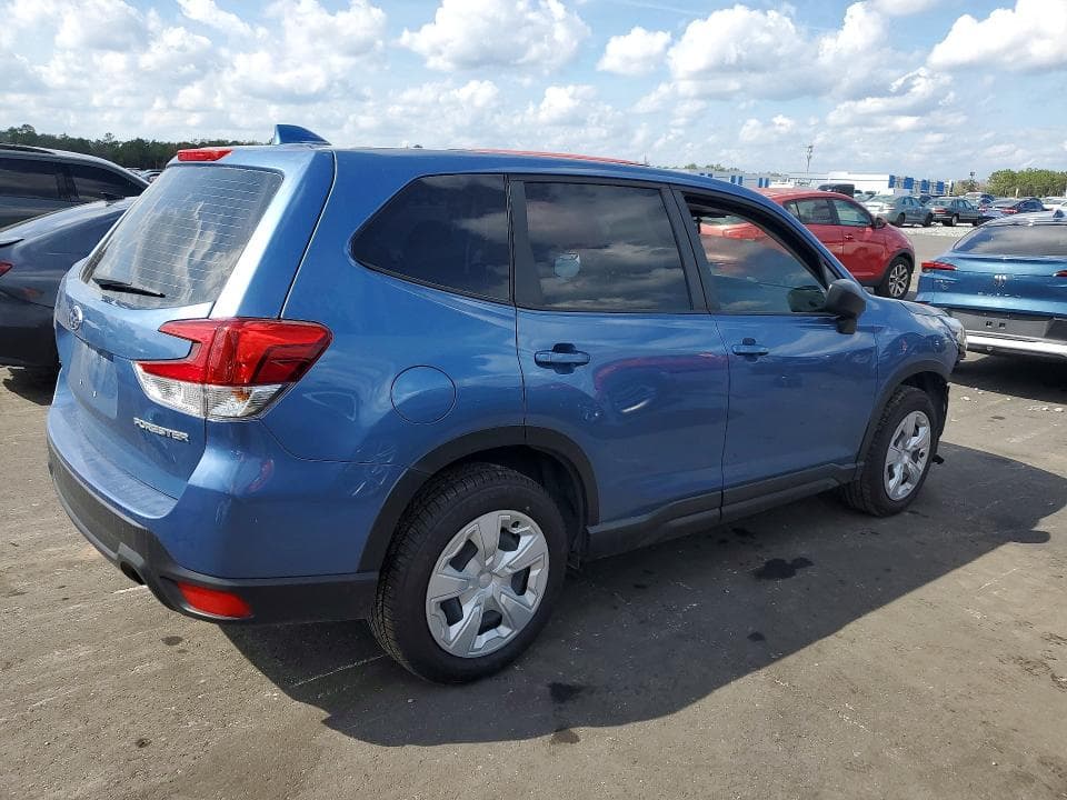2023 SUBARU FORESTER 3