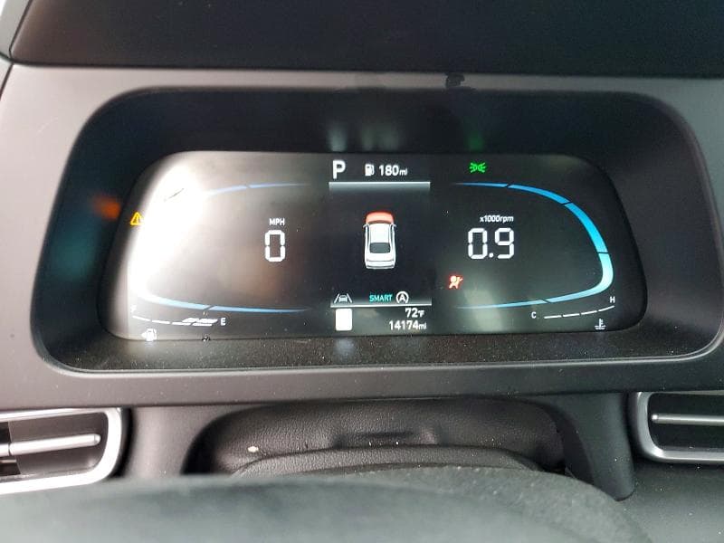 2025 HYUNDAI ELANTRA SE 9